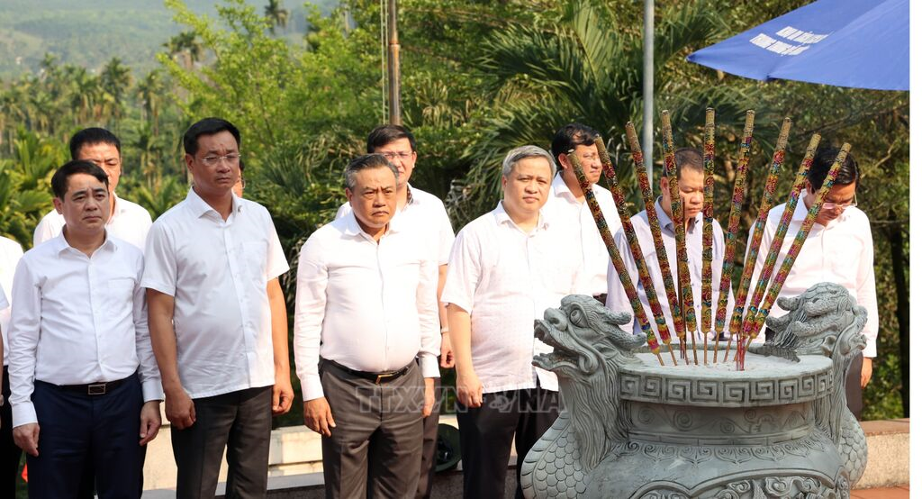 Ủy viên Bộ Chính trị Trần Sỹ Thanh: Tri ân các thế hệ cán bộ kiểm tra Khu ủy Khu V